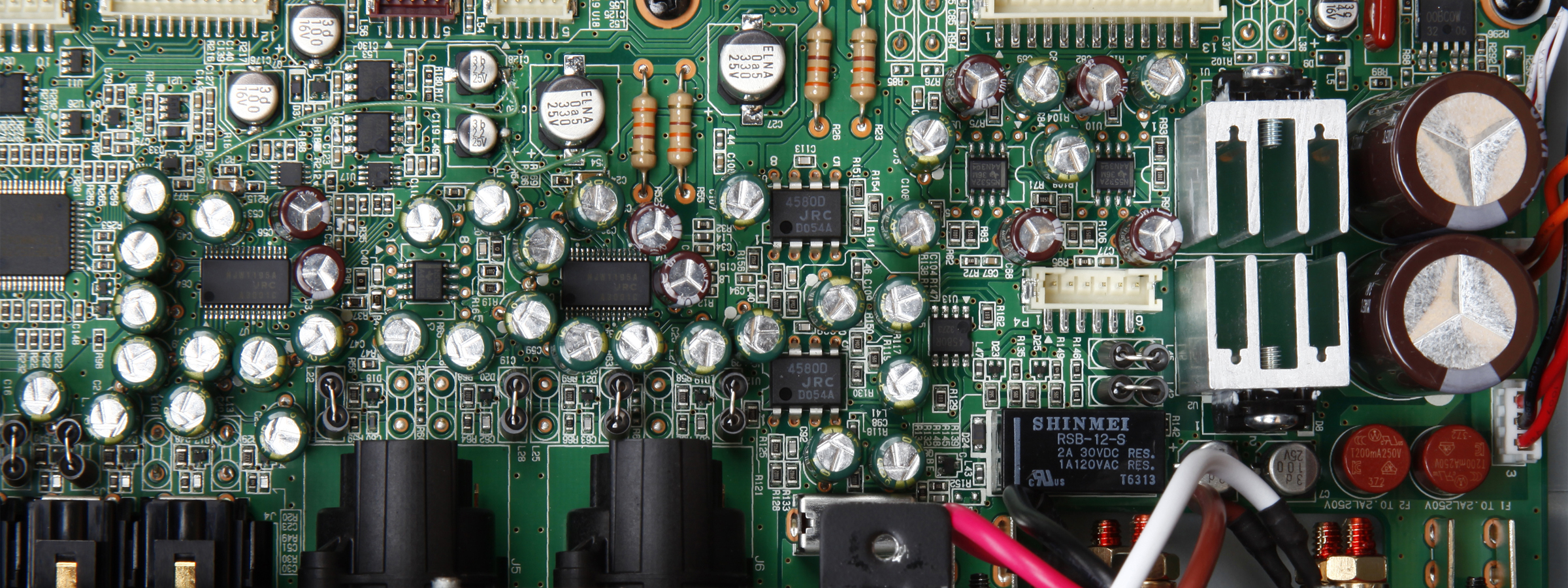 AX-501 | FEATURES | TEAC | International Website| | FEATURES AX-501 | FEATURES | TEAC | International Website| | FEATURES